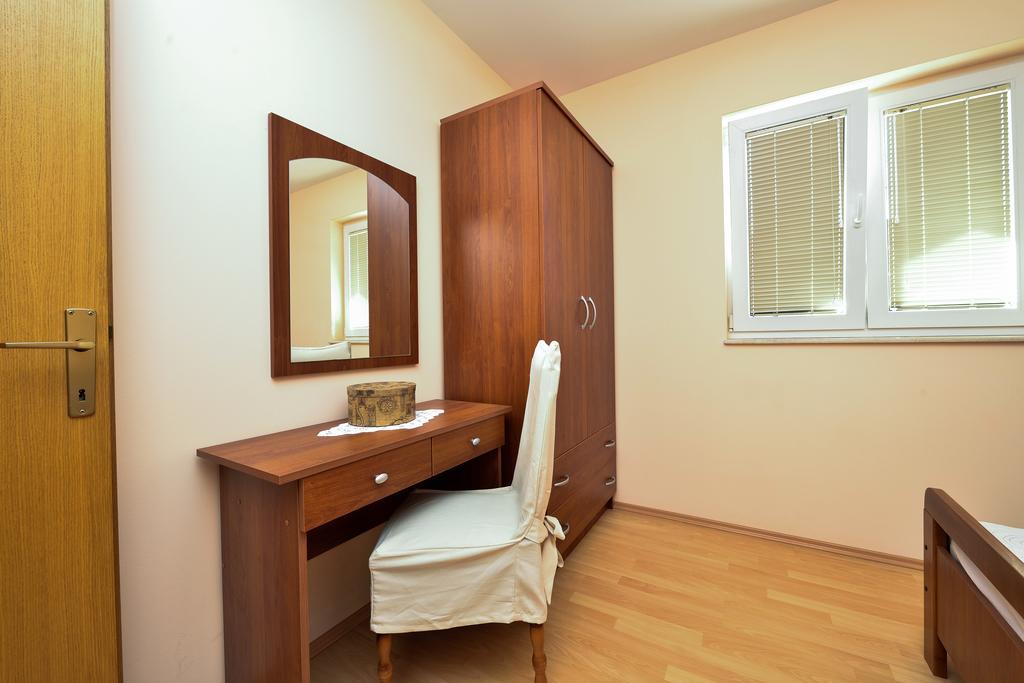 Apartments Mate トゥラニ エクステリア 写真