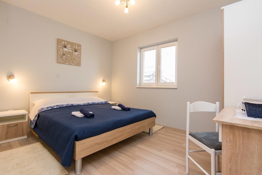 Apartments Mate トゥラニ エクステリア 写真