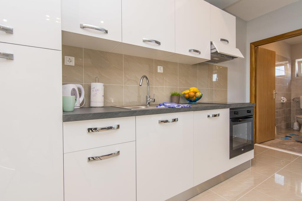 Apartments Mate トゥラニ エクステリア 写真